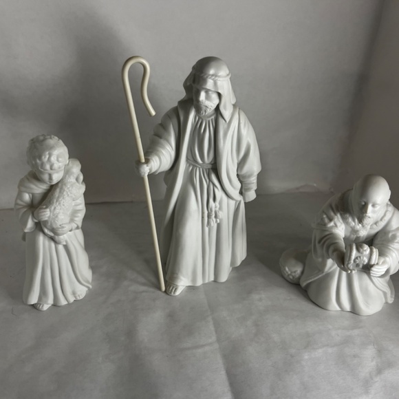 Vintage Avon Nativity Collectibles Porcelain Figurine Set 1980's - Picture 15 of 15